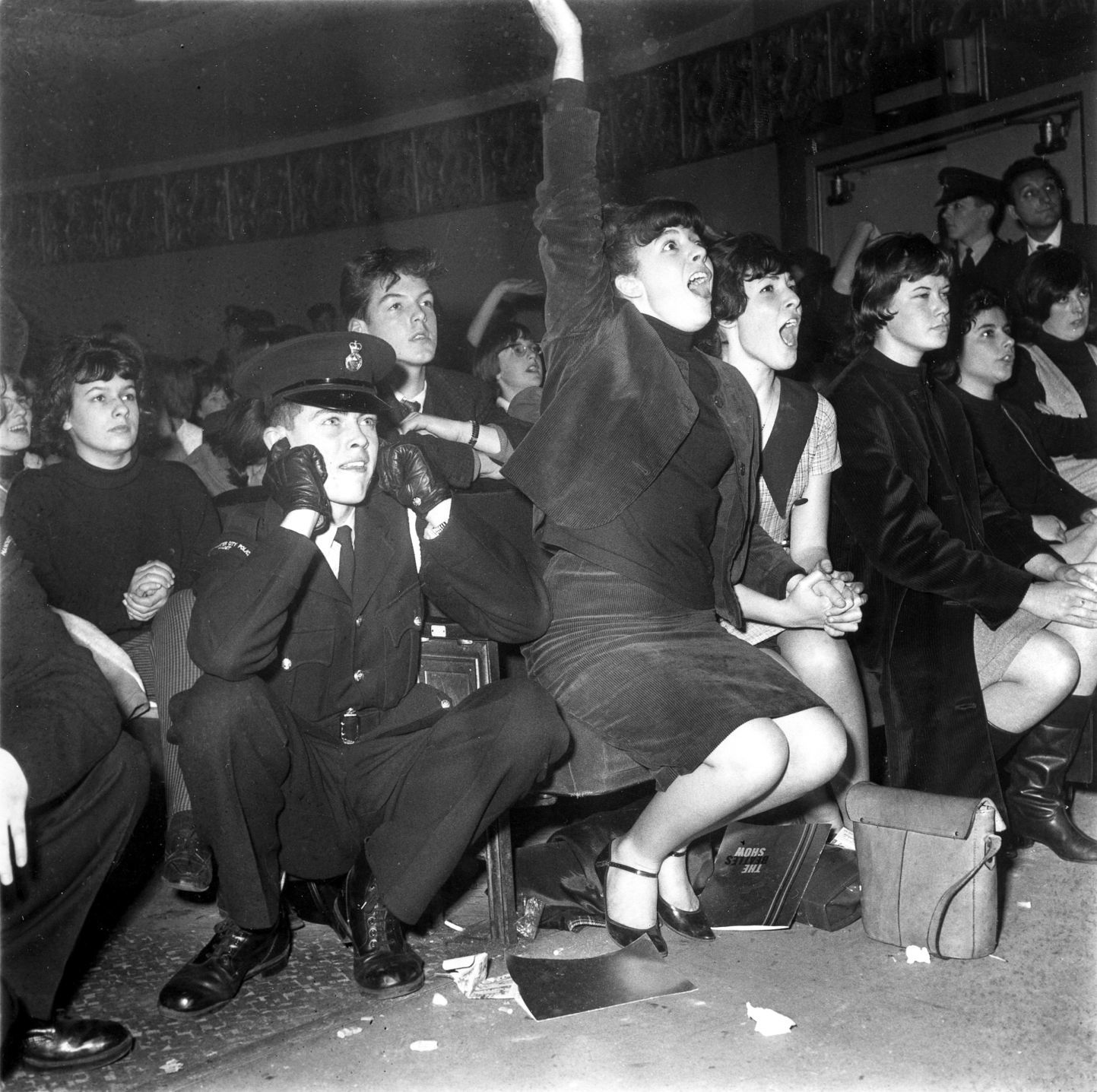 1963: BEATLEMANIA